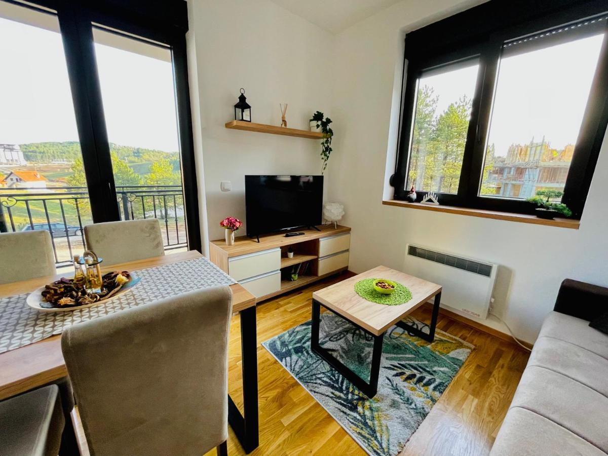 Lux Apartmani Vojinovic Zlatibor Exterior photo